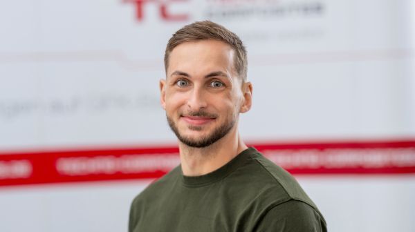 Sven-Mrotzeck-Web.jpg